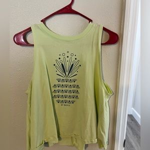 Green pineapple O’NEILL tank top, never worn, in great condition